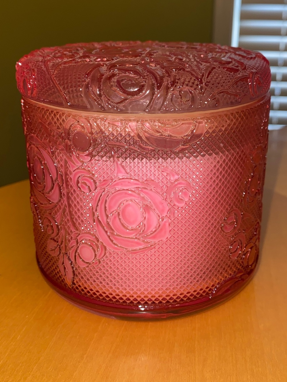 HomeWorx by Harry Slatkin 3-Wick Candle in Pink Poppy & Apricot Scent